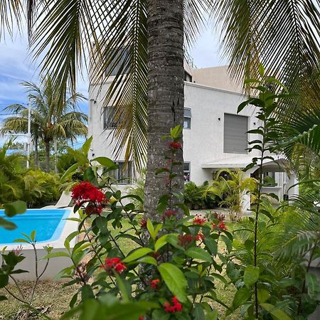 Cosy 2 Bedrooms Apts In Pereybere -Seasons Break Apartment Pereybere Beach Εξωτερικό φωτογραφία