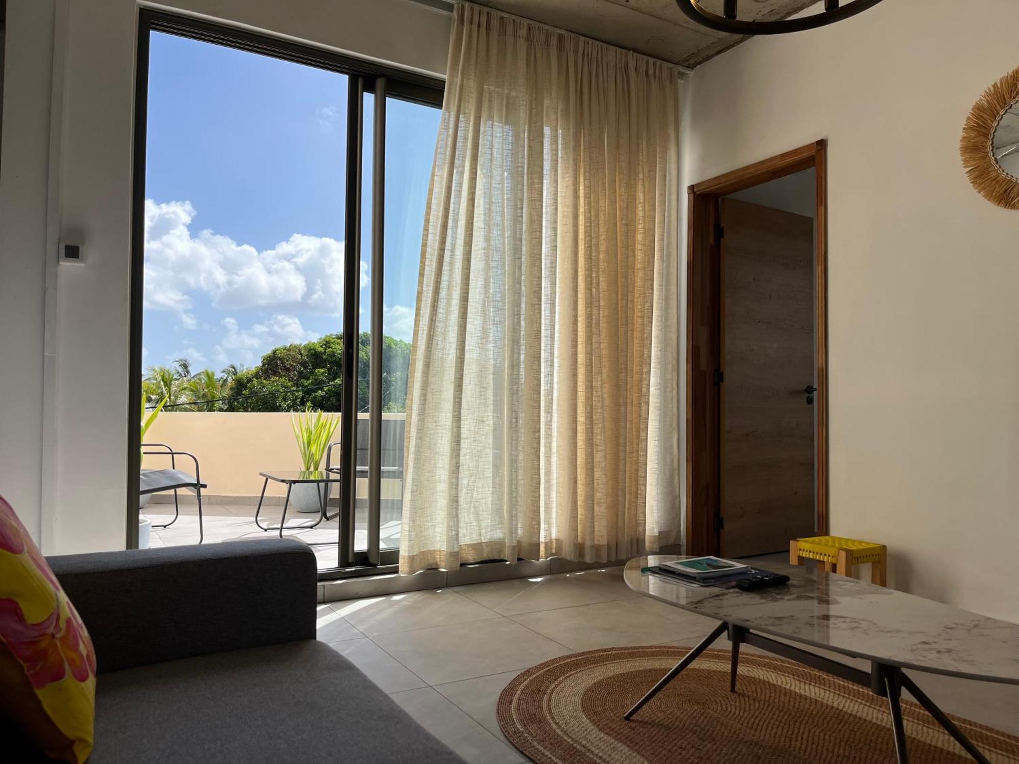 Cosy 2 Bedrooms Apts In Pereybere -Seasons Break Apartment Pereybere Beach Εξωτερικό φωτογραφία