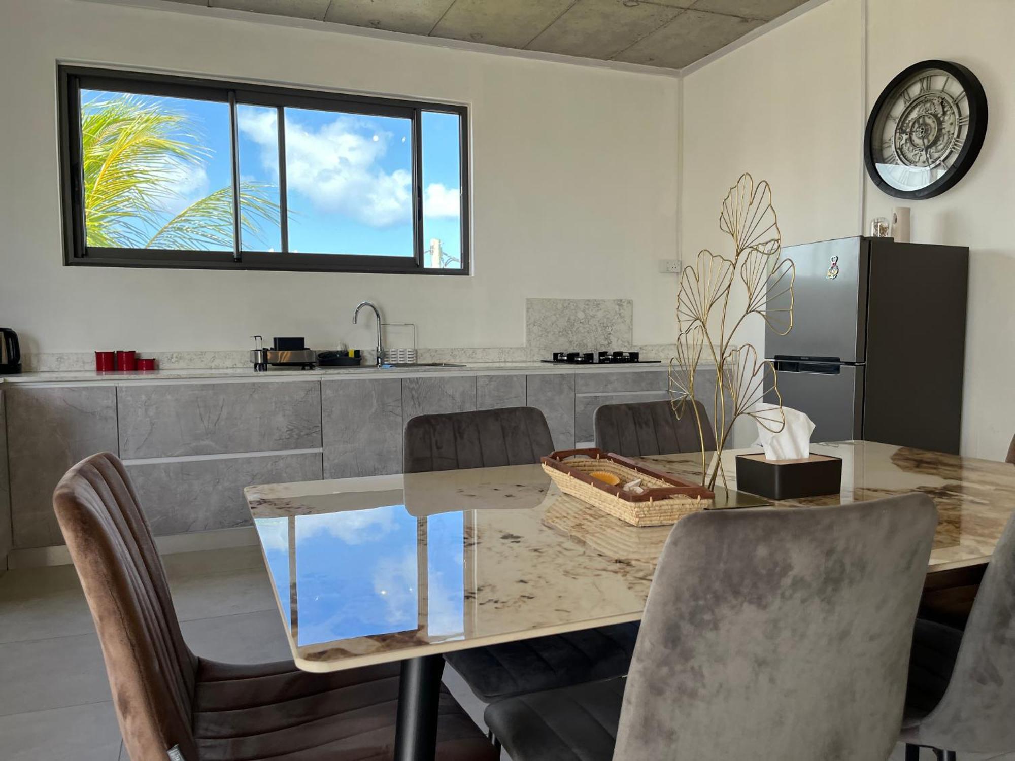 Cosy 2 Bedrooms Apts In Pereybere -Seasons Break Apartment Pereybere Beach Εξωτερικό φωτογραφία